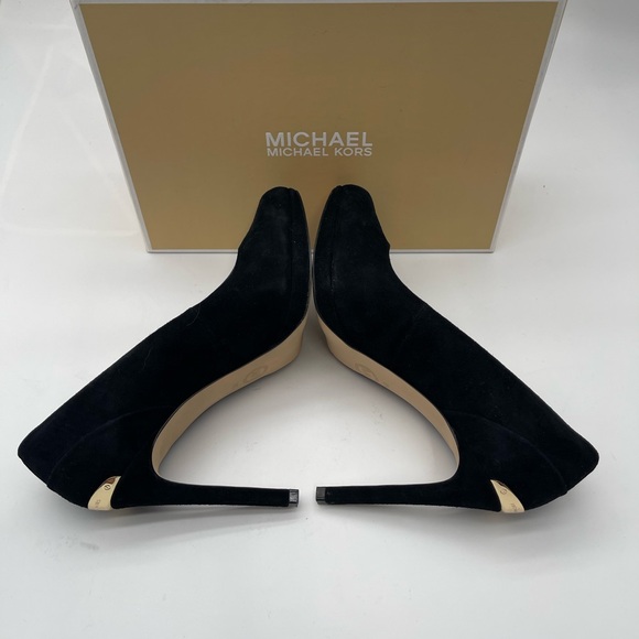 Michael Kors Suede Pumps - Picture 4 of 8